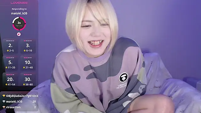 uru luv000 online show from 03/31/26, 11:12