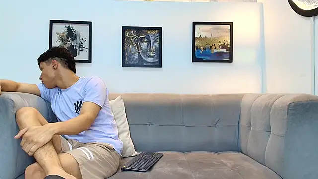 YOUNG BOYS HELL online show from 05/31/26, 01:33