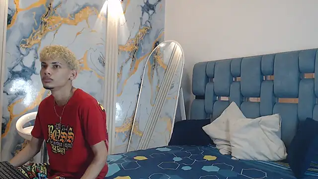YOUNG BOYS HELL online show from 05/26/26, 01:15