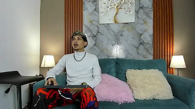 Snapshot of YOUNG_BOYS_HELL chatting on 03/01/26, 10:54 YOUNG BOYS HELL online show from 03/01/26, 10:54