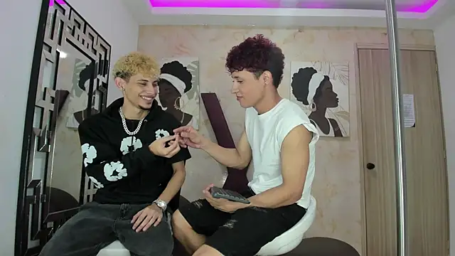 Snapshot of YOUNG_BOYS_HELL chatting on 07/09/26, 01:28 YOUNG BOYS HELL online show from 07/09/26, 01:28