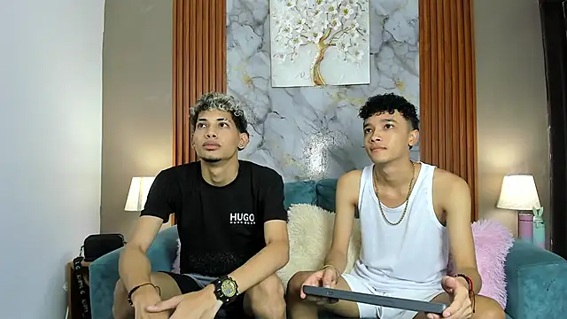 Snapshot of YOUNG_BOYS_HELL chatting on 02/24/26, 01:17 YOUNG BOYS HELL online show from 02/24/26, 01:17