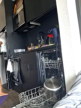 Cinnamonbunn online show from 04/02/26, 08:59