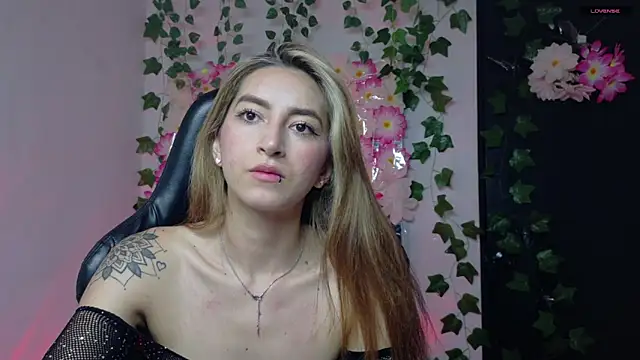 Mis Cersi online show from 05/22/26, 08:40