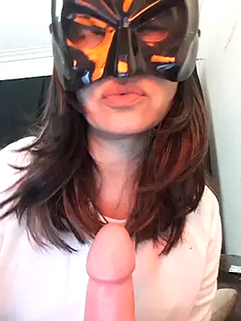 ninac4hot online show from 04/28/26, 12:53