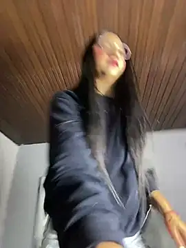 Daniela Pink online show from 05/14/26, 11:07