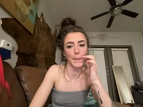 ash10alex online show from 02/25/26, 04:23