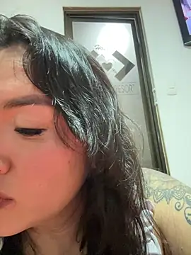 lilu 69 online show from 03/15/26, 07:26