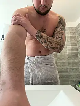 derallerechte001 online show from 03/11/26, 11:48