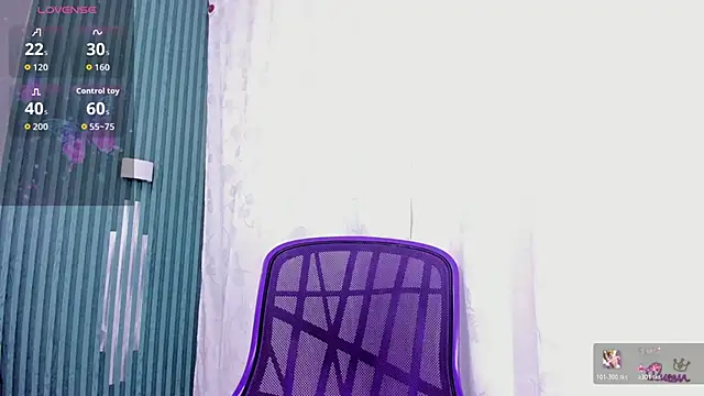 Daniella Wildx online show from 04/13/26, 09:52