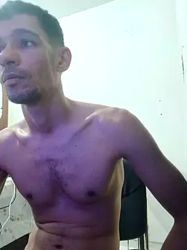 Snapshot of MagrinhoPika chatting on 02/14/26, 03:29 MagrinhoPika online show from 02/14/26, 03:29