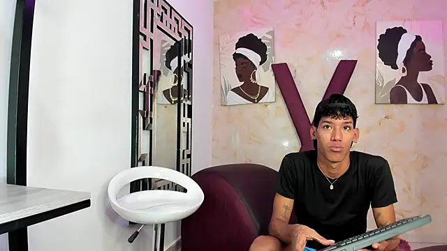 GREEN BOYS online show from 03/26/26, 01:15