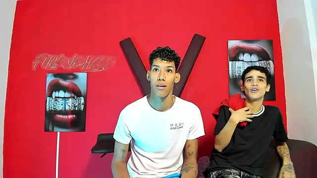 GREEN BOYS online show from 03/10/26, 07:23