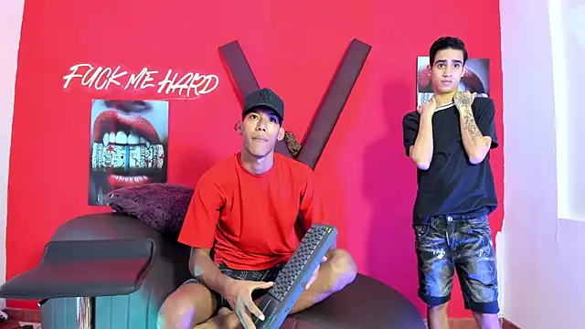 GREEN BOYS online show from 02/25/26, 07:19