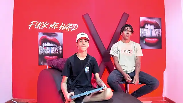 GREEN BOYS online show from 02/15/26, 07:31