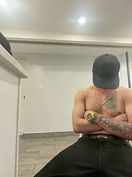 Jhon jairo420zzzz online show from 04/14/26, 10:04