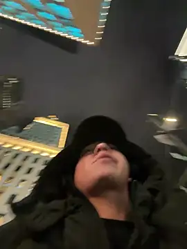 Jhon jairo420zzzz online show from 04/06/26, 02:18