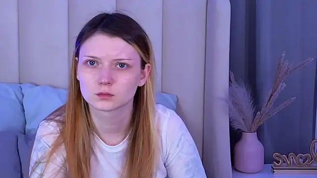 AlyssFrost online show from 07/28/26, 01:57