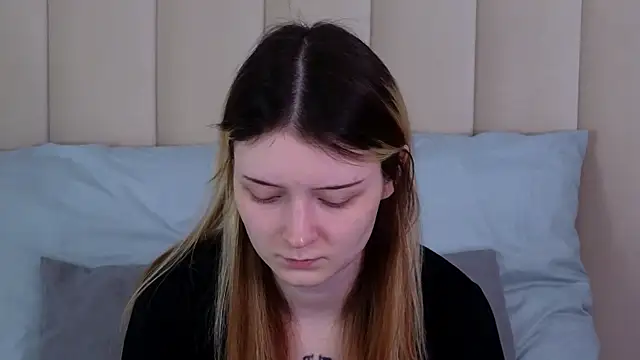 AlyssFrost online show from 07/24/26, 01:56