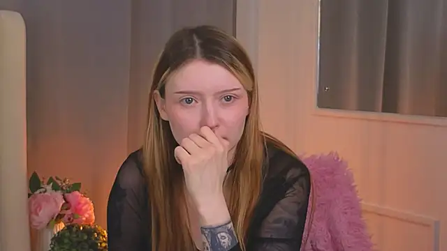 Snapshot of AlyssFrost chatting on 05/22/26, 03:15 AlyssFrost online show from 05/22/26, 03:15