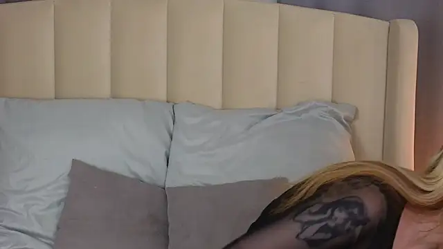 AlyssFrost online show from 07/12/26, 02:01