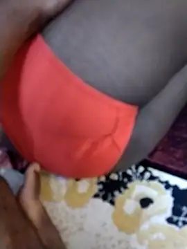 Your couple 01 online show from 02/20/26, 12:29