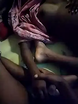 Your couple 01 online show from 04/17/26, 06:00