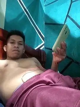 Snapshot of yisusalejo chatting on 02/16/26, 05:50 yisusalejo online show from 02/16/26, 05:50