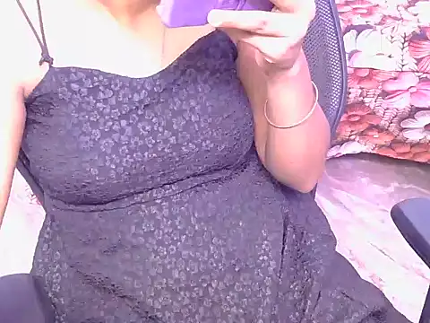 Snapshot of its-taniya chatting on 07/16/26, 04:31 its-taniya online show from 07/16/26, 04:31