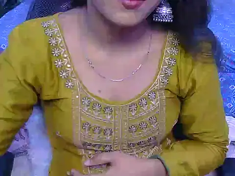 Snapshot of its-taniya chatting on 06/13/26, 03:48 its-taniya online show from 06/13/26, 03:48