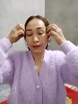 Snapshot of Thobaby112 chatting on 02/23/26, 01:29 Thobaby112 online show from 02/23/26, 01:29