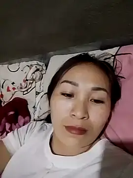 Snapshot of Thobaby112 chatting on 02/15/26, 10:03 Thobaby112 online show from 02/15/26, 10:03