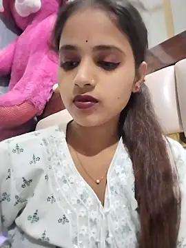 samayra1144 online show from 04/12/26, 07:39