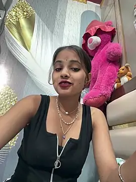 samayra1144 online show from 04/04/26, 09:05