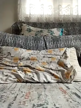 Snapshot of mamimami96 chatting on 02/16/26, 01:21 mamimami96 online show from 02/16/26, 01:21