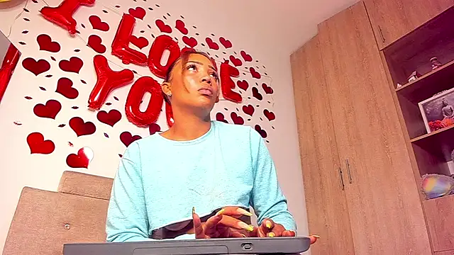 Giulia Cash online show from 03/06/26, 12:00