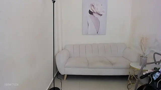 Dafne Maroto online show from 04/11/26, 01:15