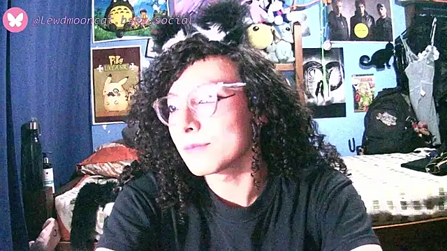 lewd mooncat online show from 05/07/26, 11:30