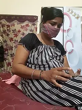 Tamil Luckly girl online show from 04/23/26, 11:38