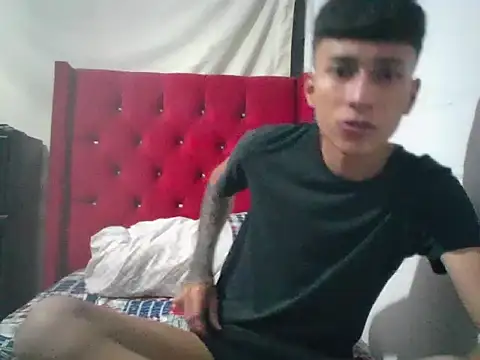 glopetitooo online show from 03/03/26, 08:21