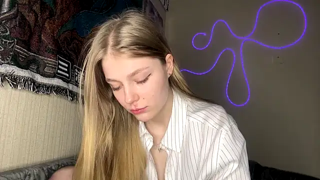 CassandraMur online show from 02/27/26, 03:12