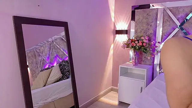 PerlaRogerss  online show from 03/22/26, 10:28