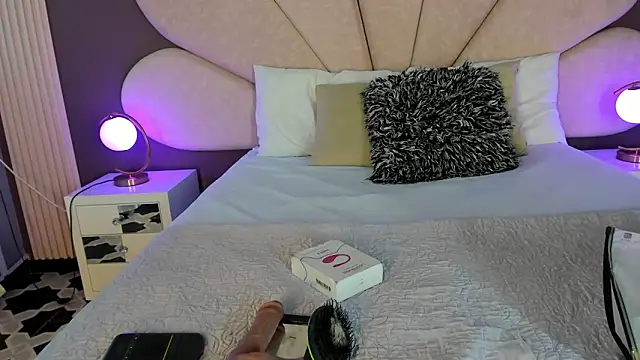 PerlaRogerss  online show from 04/01/26, 11:22