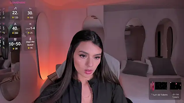 JulietteMoreau online show from 04/30/26, 08:57