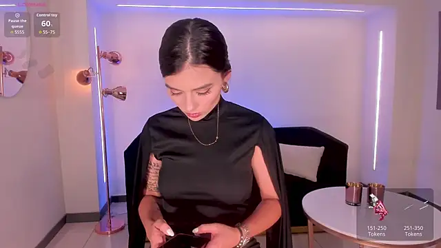 JulietteMoreau online show from 03/30/26, 08:10