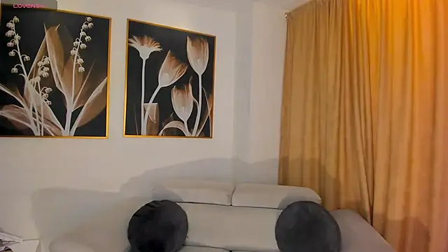 AmaraDivine online show from 04/13/26, 05:39