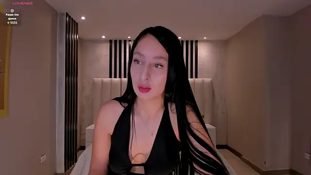 AmaraDivine online show from 04/01/26, 11:33