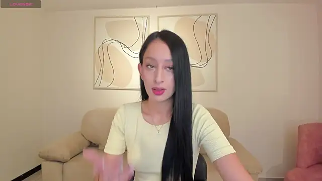 Snapshot of AmaraDivine chatting on 06/23/26, 11:30 AmaraDivine online show from 06/23/26, 11:30