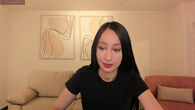 Snapshot of AmaraDivine chatting on 07/17/26, 11:29 AmaraDivine online show from 07/17/26, 11:29