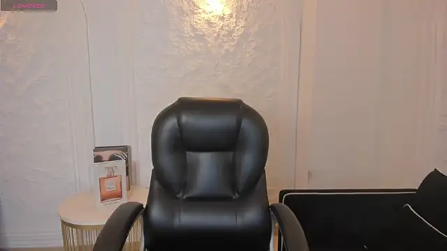 Snapshot of AmaraDivine chatting on 03/01/26, 05:24 AmaraDivine online show from 03/01/26, 05:24